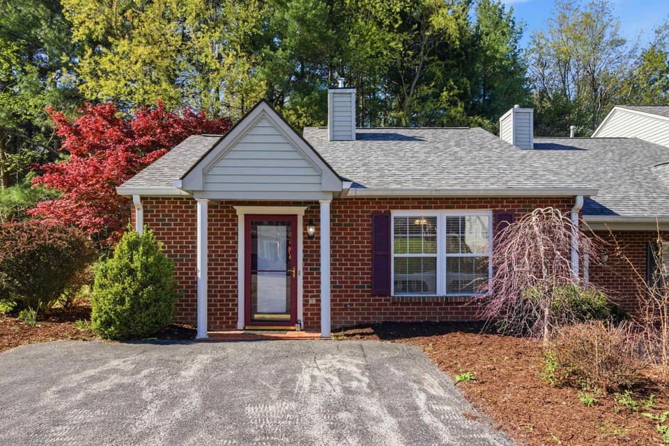 450 Silver Leaf Drive, Christiansburg, VA