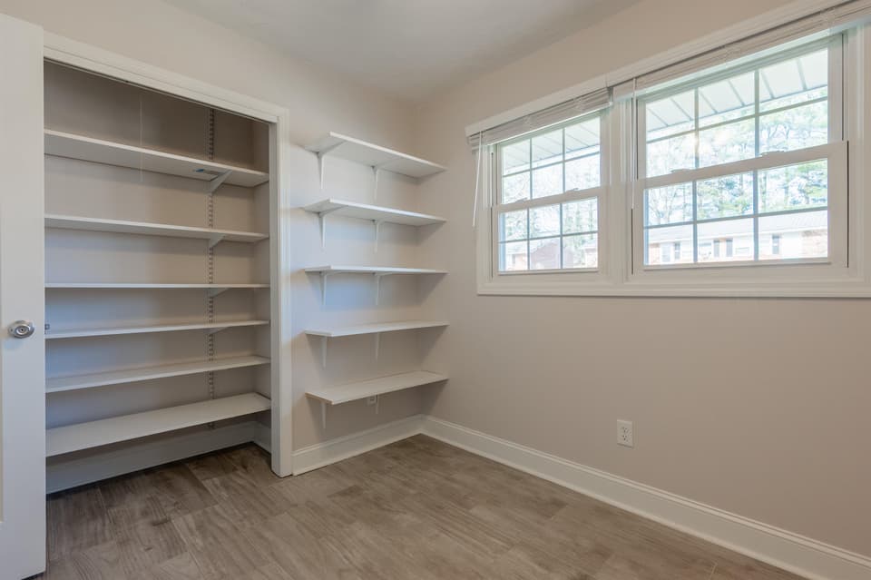 230 Montgomery Street NE, photo 27 of 40