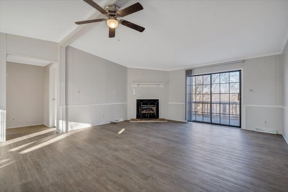1670 Blair Street, photo 10 of 40