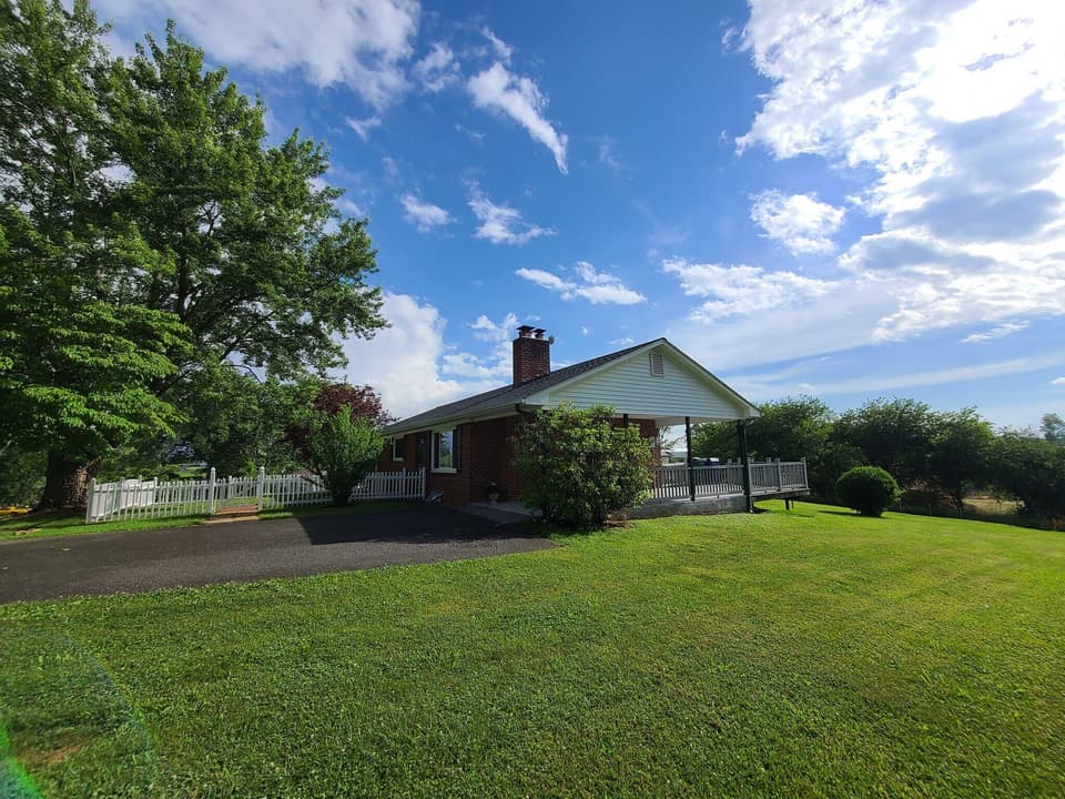 50 Weddle Way NW, photo 2 of 37