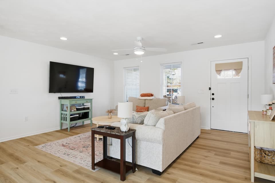 165 Ash Drive, photo 6 of 40