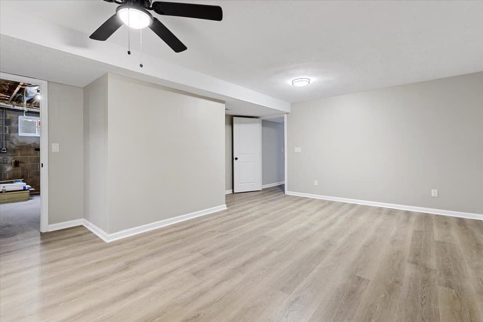 435 Teel Street, photo 39 of 40
