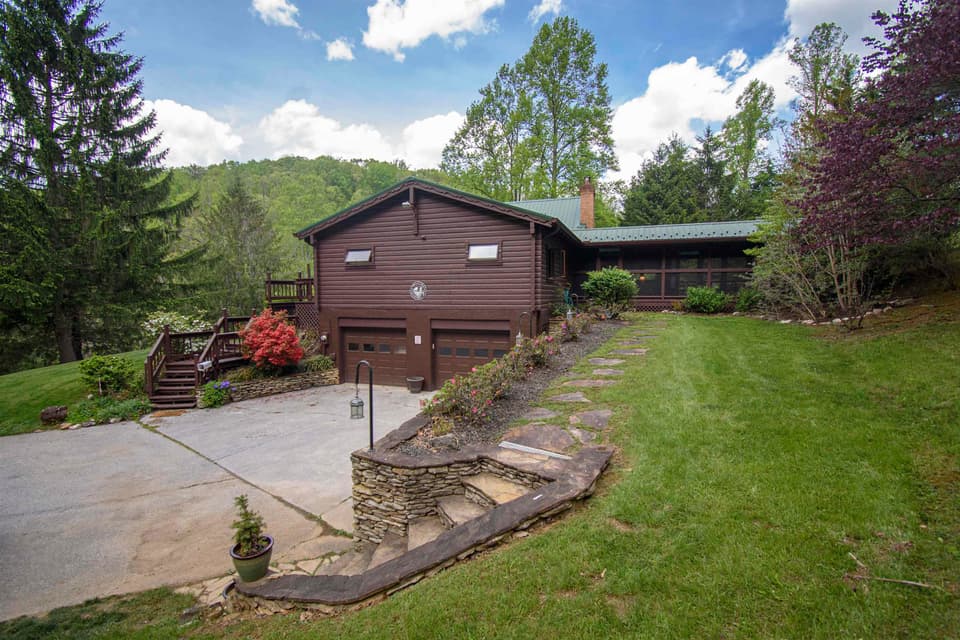 1429 Falling Branch Road, photo 14 of 40