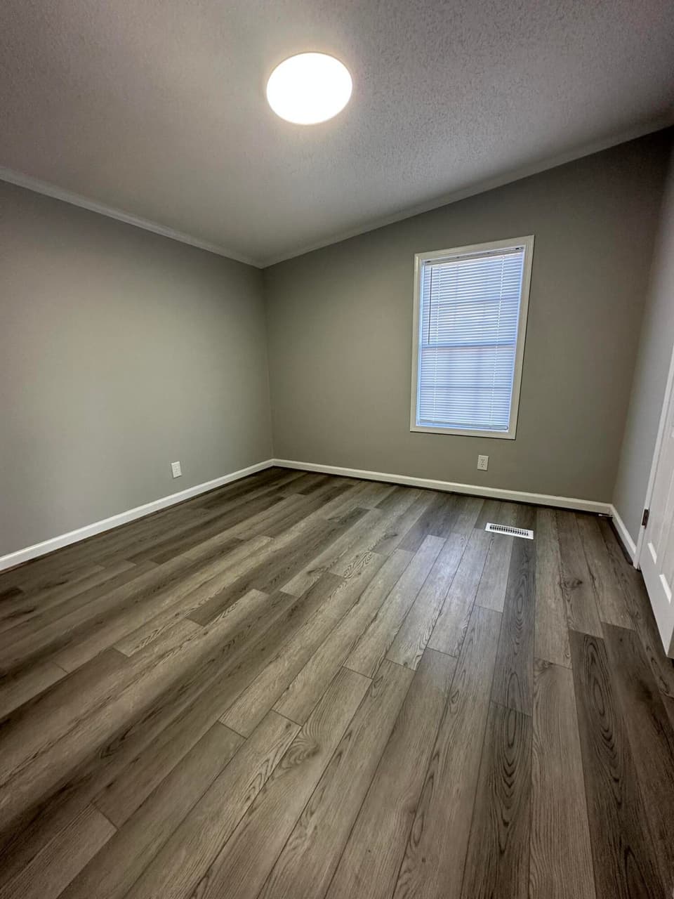 240 Epperly Dr, photo 28 of 29
