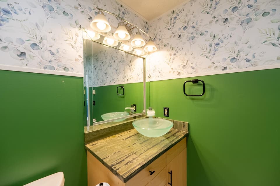 1095 Red Leaf Court, photo 22 of 40