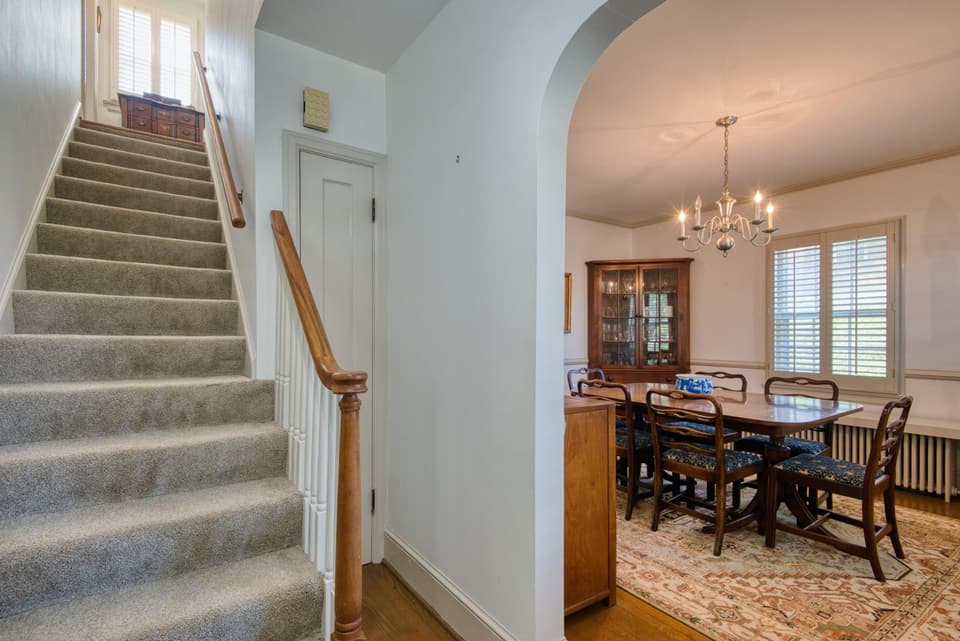 660 W Main Street, photo 33 of 40
