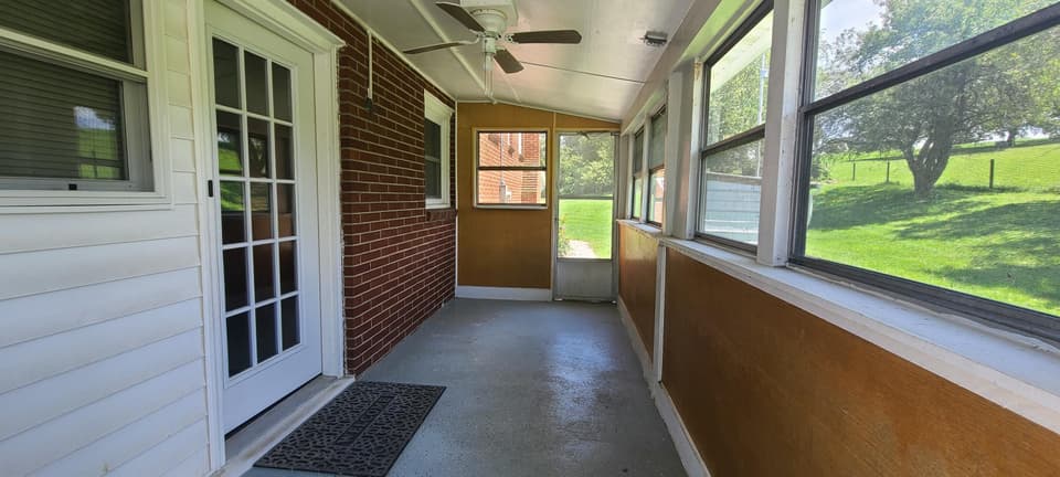 1699 Harman Dr, photo 22 of 39