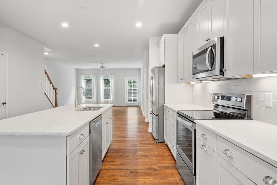 275 Hamilton Avenue NW, photo 11 of 40