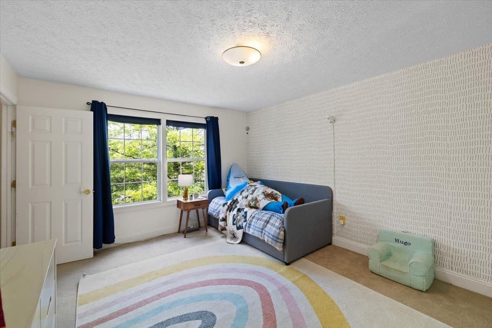 410 Oak Tree Boulevard, photo 13 of 29