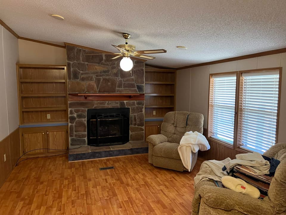 215 Jones Street, photo 7 of 23
