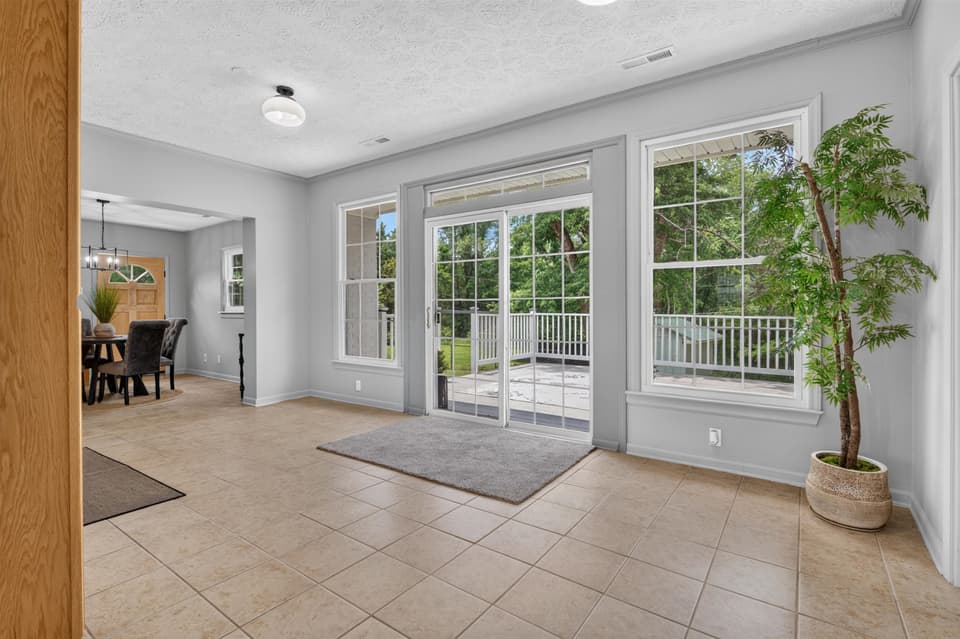 40 S Central Drive, photo 15 of 40
