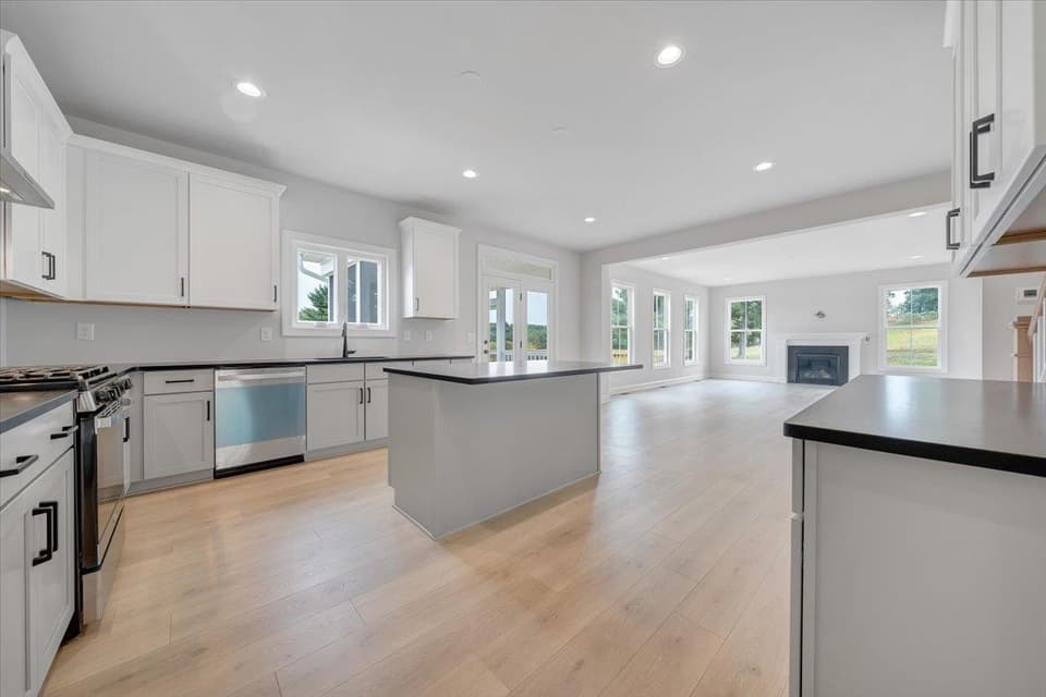 974 Round Meadow Drive, photo 25 of 40
