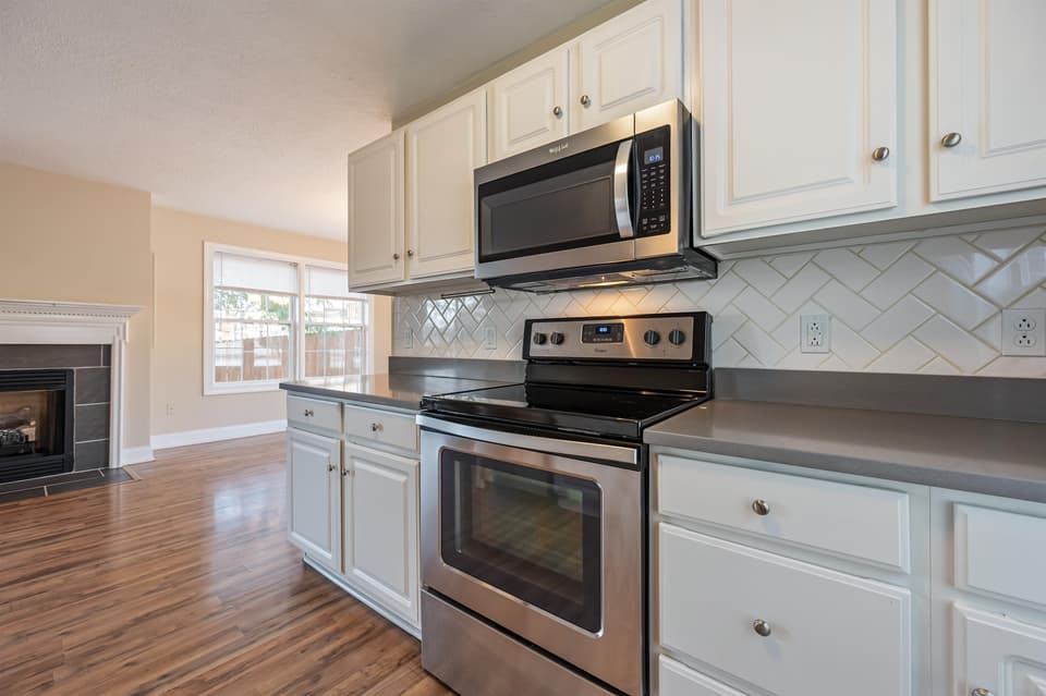 320 Bronze Leaf Drive, photo 18 of 40