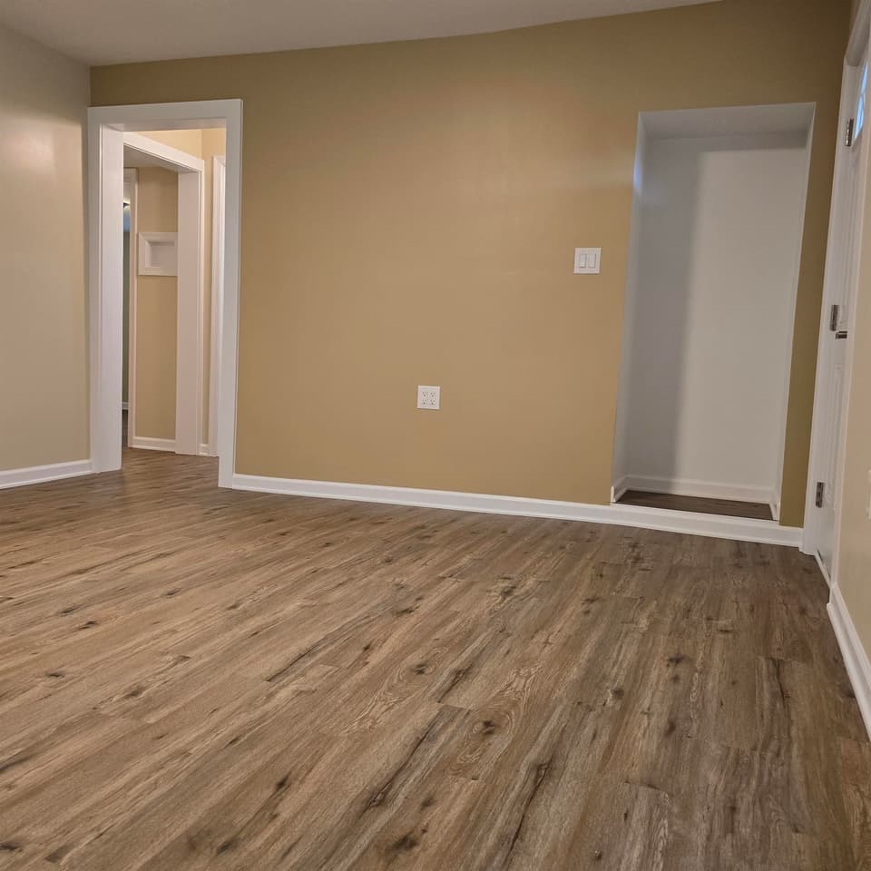 450 Wades Lane, photo 20 of 35