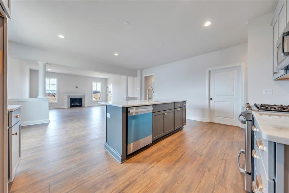 1135 Round Meadow Drive, photo 14 of 40