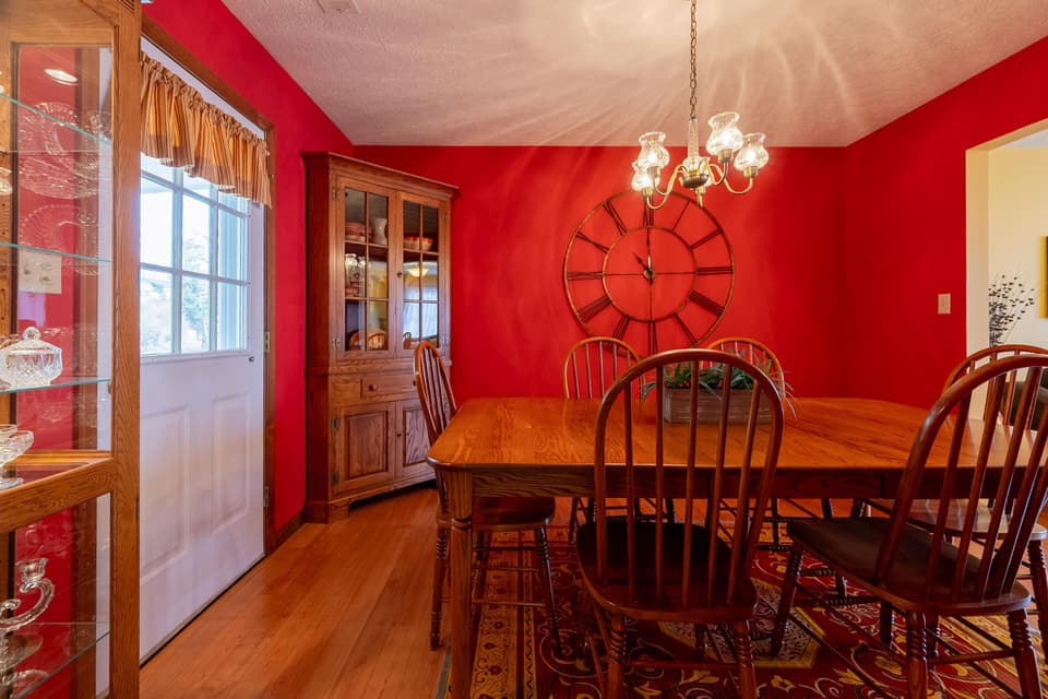 765 Atkinson Road, photo 14 of 40