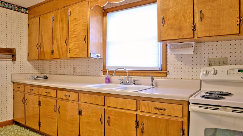 155 Gum Drive, photo 12 of 34