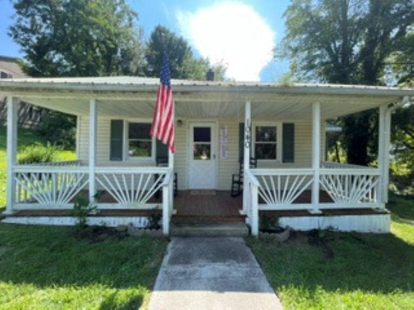 1040 Long Street, Christiansburg, VA