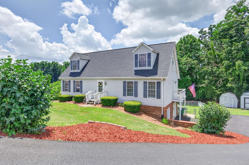 170 Cullen Court SE, Christiansburg, VA