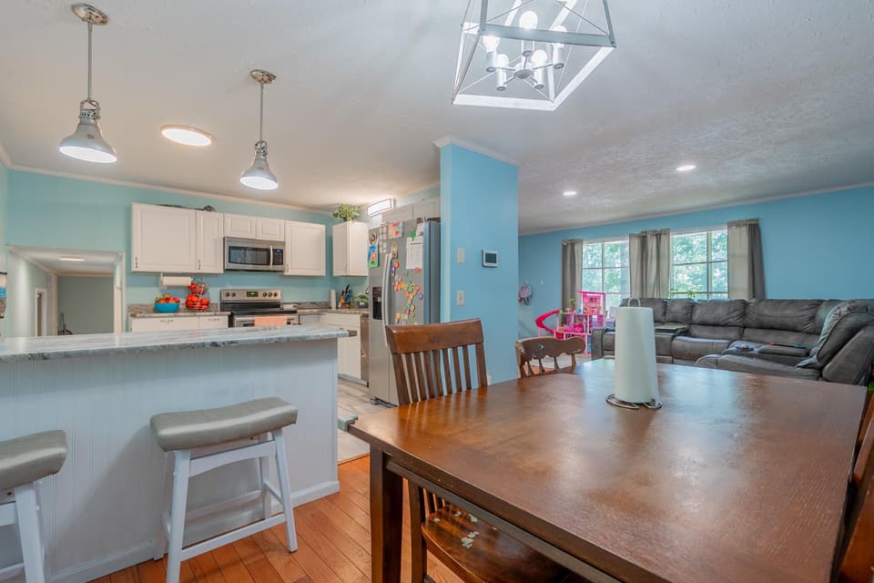 1265 Chestnut Drive, photo 27 of 40