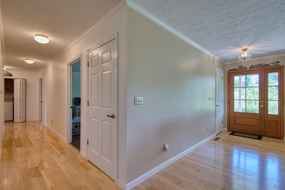 2705 Christiana Court, photo 8 of 40