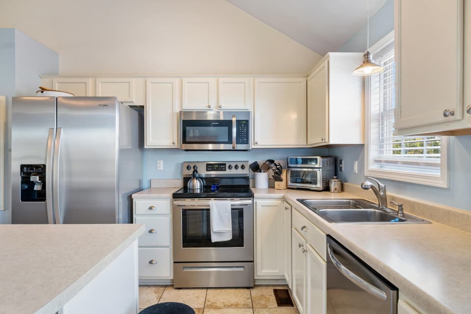 805 New Village Drive NW, photo 15 of 40