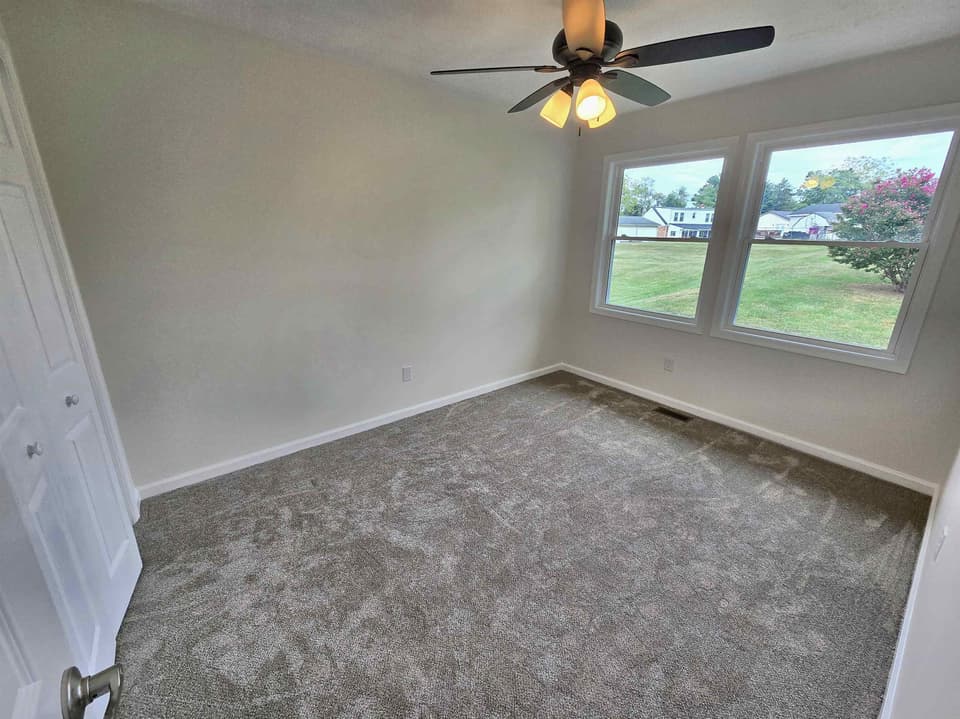 1260 King Street, photo 18 of 29