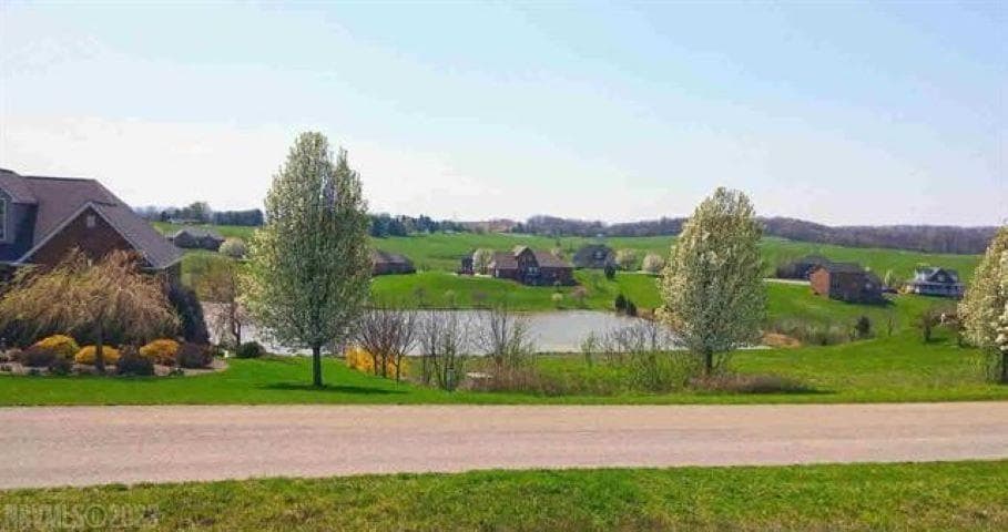 2120 Peakland Way, photo 2 of 9