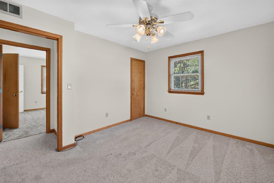 350 Teel Street, photo 39 of 40