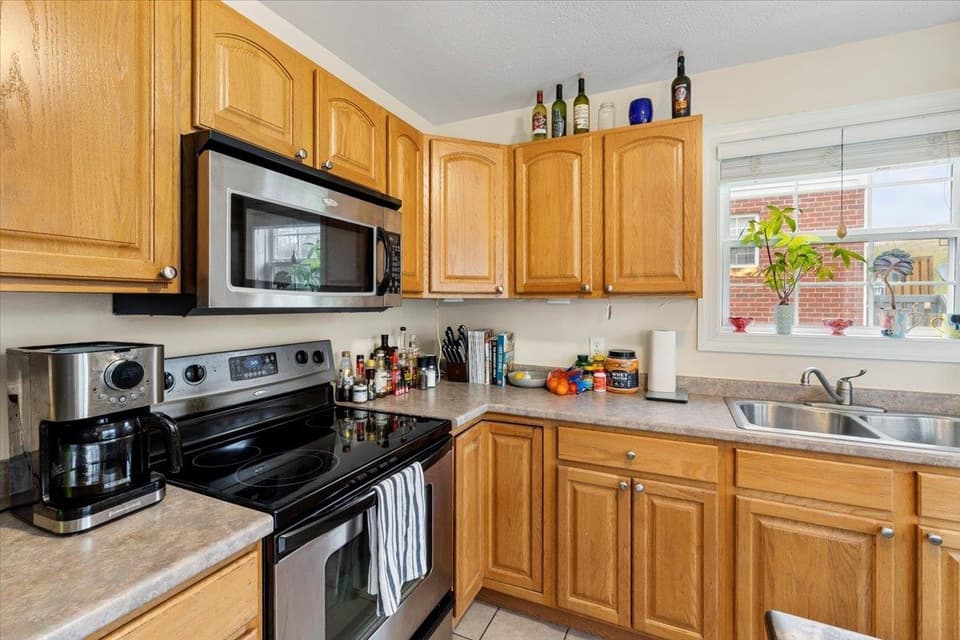 450 Tall Oak Boulevard, photo 14 of 40