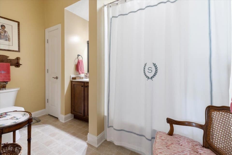 190 Revolution Circle Unit 374, photo 13 of 40