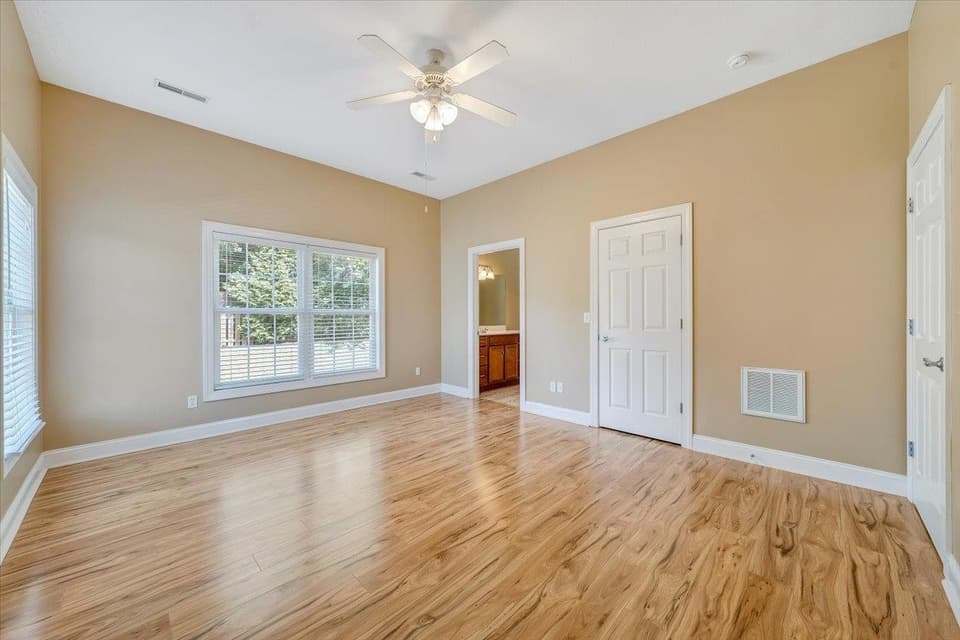230 Meadow Drive, photo 21 of 40