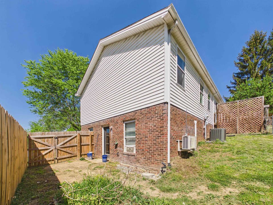 1120 George Edward Viaduct, photo 9 of 40