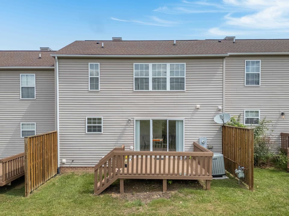 320 Tall Oak Boulevard, photo 35 of 40