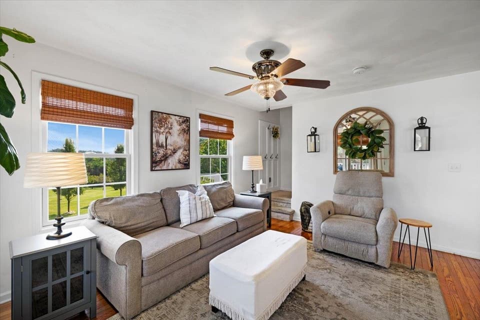 75 Copper Beach Court, photo 6 of 40