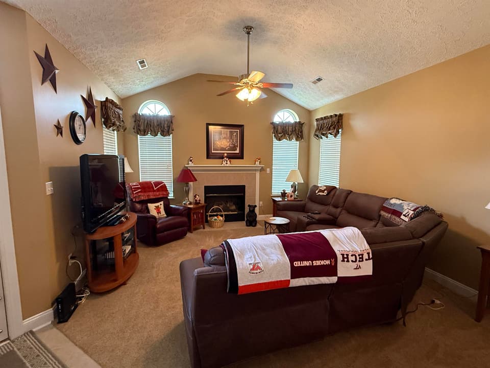 235 Patriot Way Unit 72, photo 7 of 14