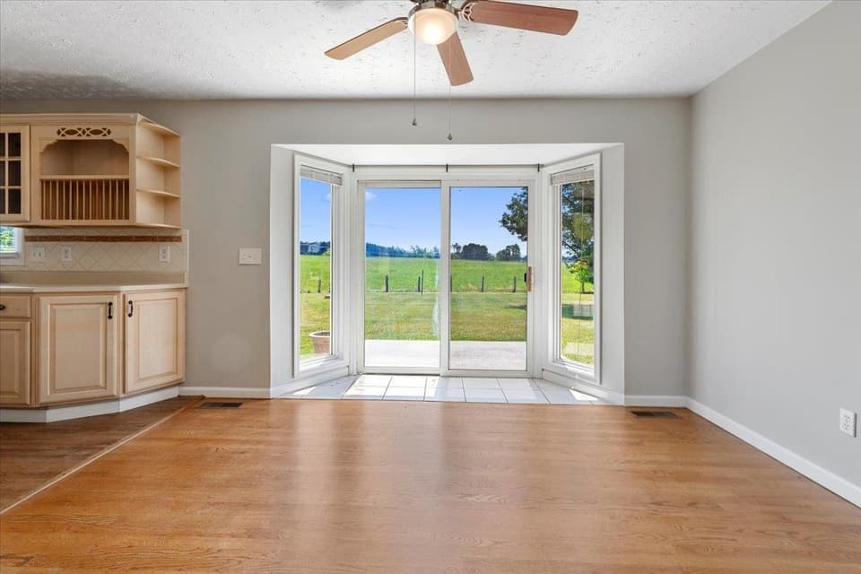 2105 Childress Road, photo 14 of 40