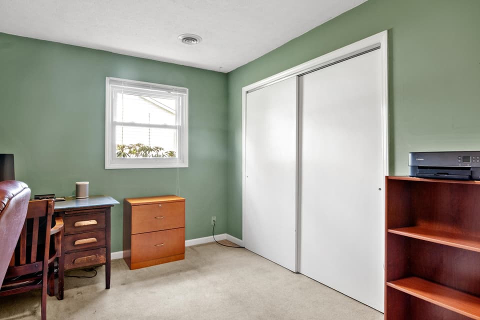 130 Somerset Street, photo 30 of 40
