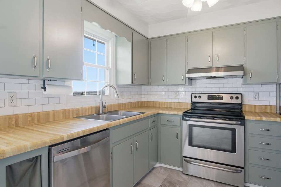 1381 Dow Street, photo 21 of 40