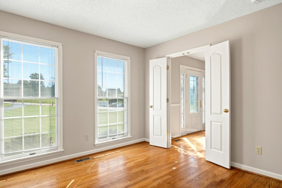 175 Ruby Court, photo 10 of 40