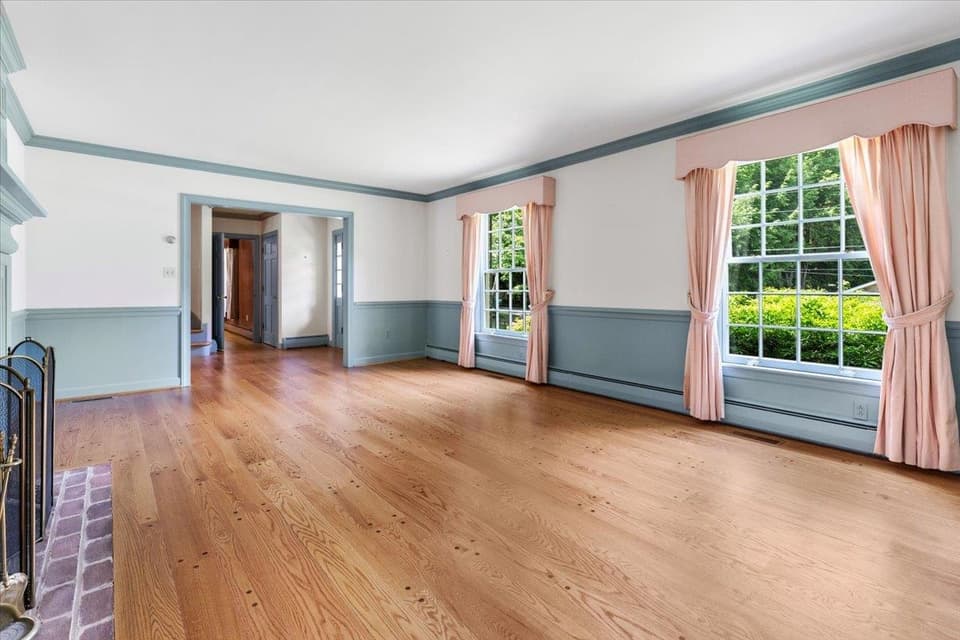 940 Oak Drive, photo 8 of 40