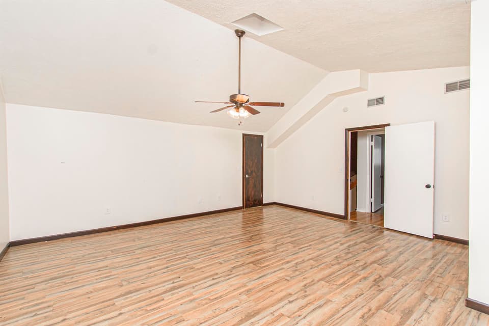 1265 Flint Drive, photo 18 of 35