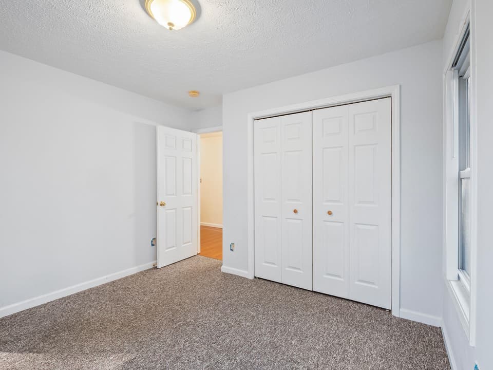 60 Wood Ridge Drive, photo 23 of 40
