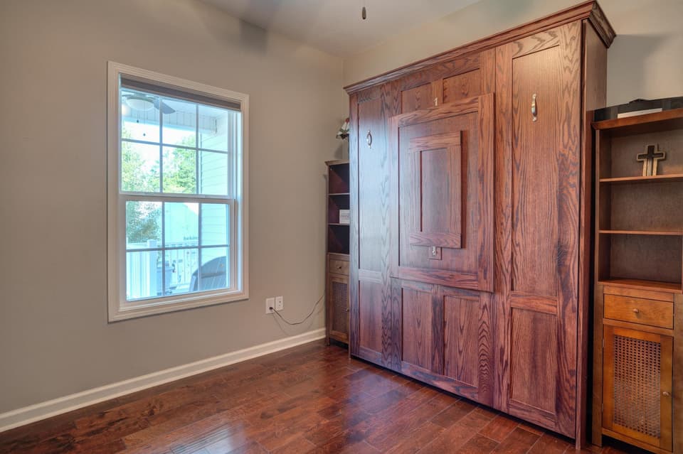 150 Roudabush Drive, photo 25 of 34