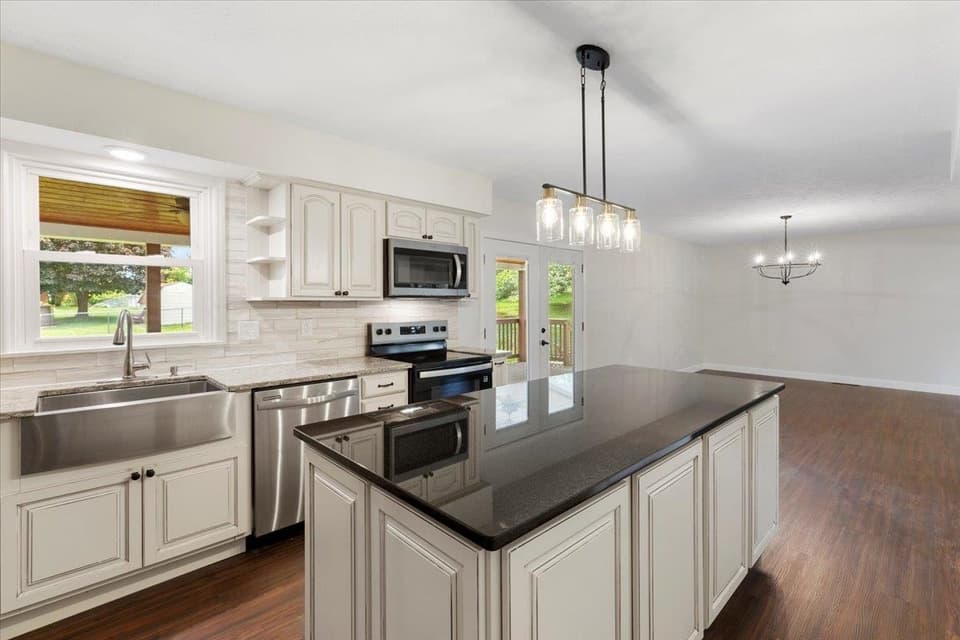 1180 Juniper Drive, photo 15 of 40