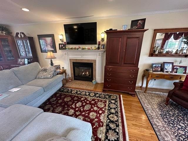 2760 Madison Avenue SE, photo 5 of 40