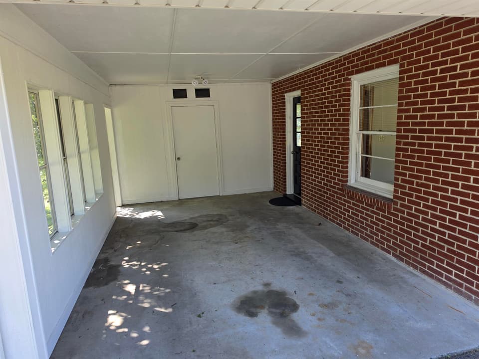 915 Church Street, photo 11 of 28