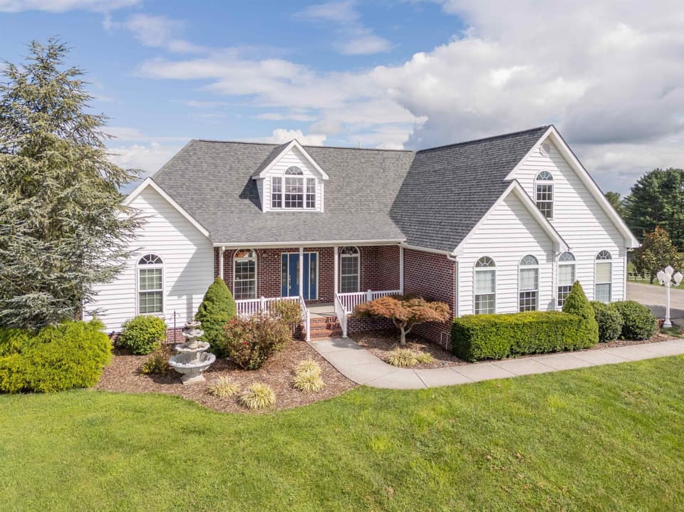 3810 Divine Drive, Christiansburg, VA