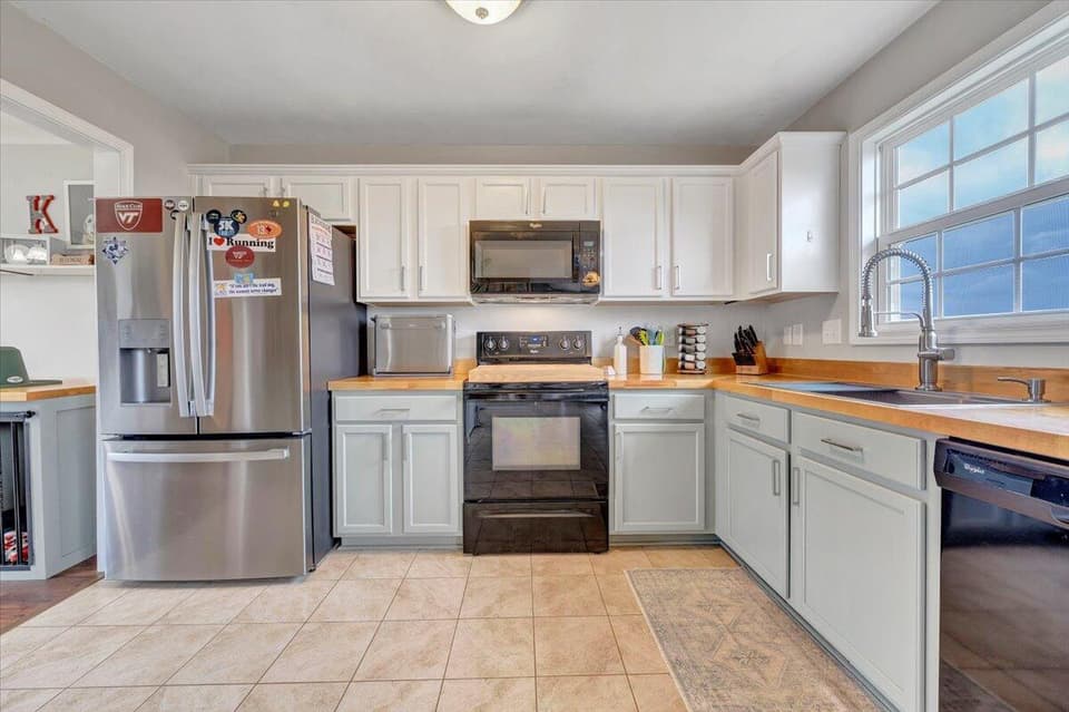 350 Chelsea Loop, photo 10 of 37