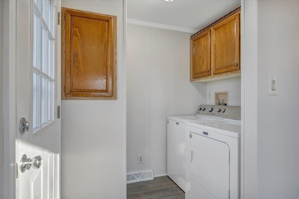 1670 Blair Street, photo 20 of 40